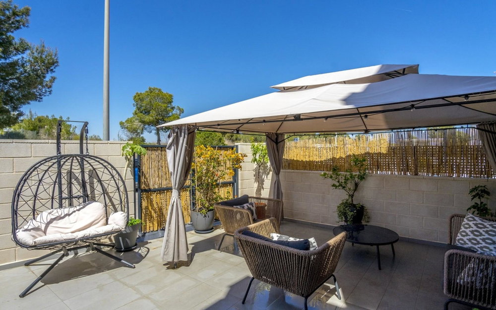 Villamartin · Alicante REF #CSPX-80361 · Townhouse 3118475081