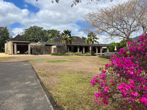 Prestige Real Estate Investment: Villa for Sale on Tamarina Golf Estate – West Coast of Mauritius 1003133529