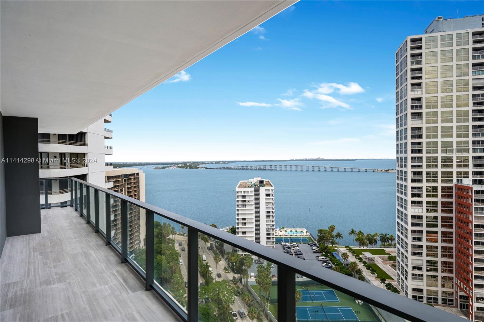 Luxurious 2-bedroom condo with panoramic views for sale in Brickell 1034184933