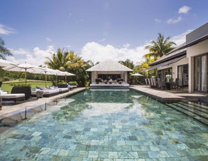 Luxury Villa for Sale in Anahita Golf & Spa Resort – Sea & Golf Views, Mauritius 1096005442