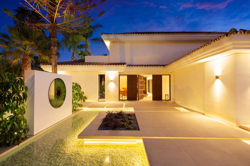 Cobre 37: contemporary villa with pool on the golf course, Nueva Andalucía – Marbella 1123223019