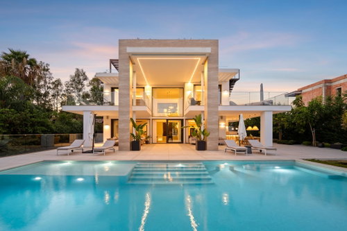 Sea-view villa for sale in Marbella Golden Mile, Marbella | Villa Romano 1130079482