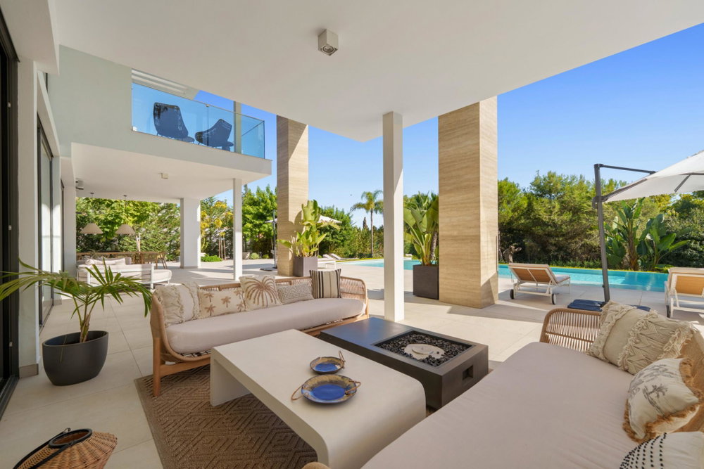 Sea-view villa for sale in Marbella Golden Mile, Marbella | Villa Romano 1130079482