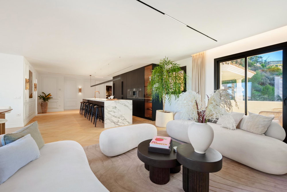 Sea-view villa for sale in Nueva Andalucia, Marbella | Belvederes 12 118739124