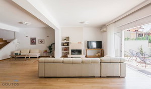 Bright Maisonette in Voula for sale in Athens 1203705257
