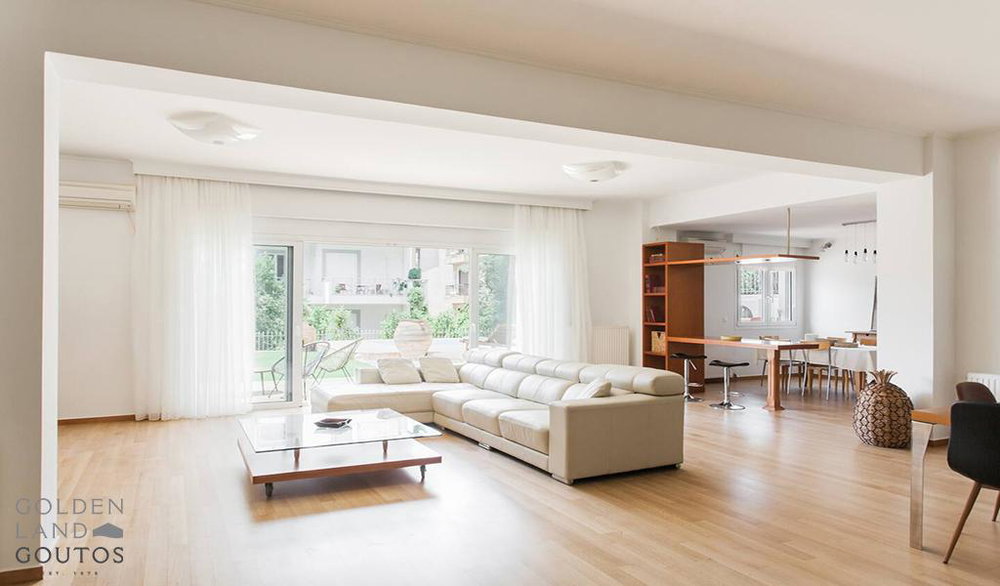 Bright Maisonette in Voula for sale in Athens 1203705257