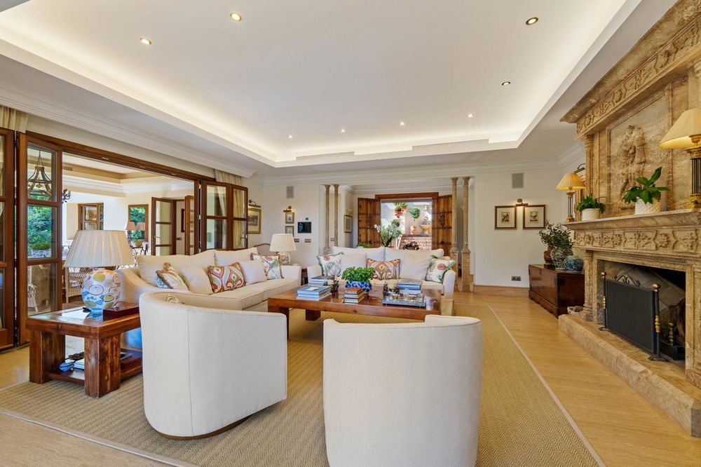Villa in Marbella, Marbella Golden Mile – 6 bed – EUR 8.95M 1323485073