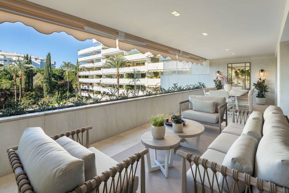 For sale: modern, spacious apartment in the heart of Marbella 1345390520