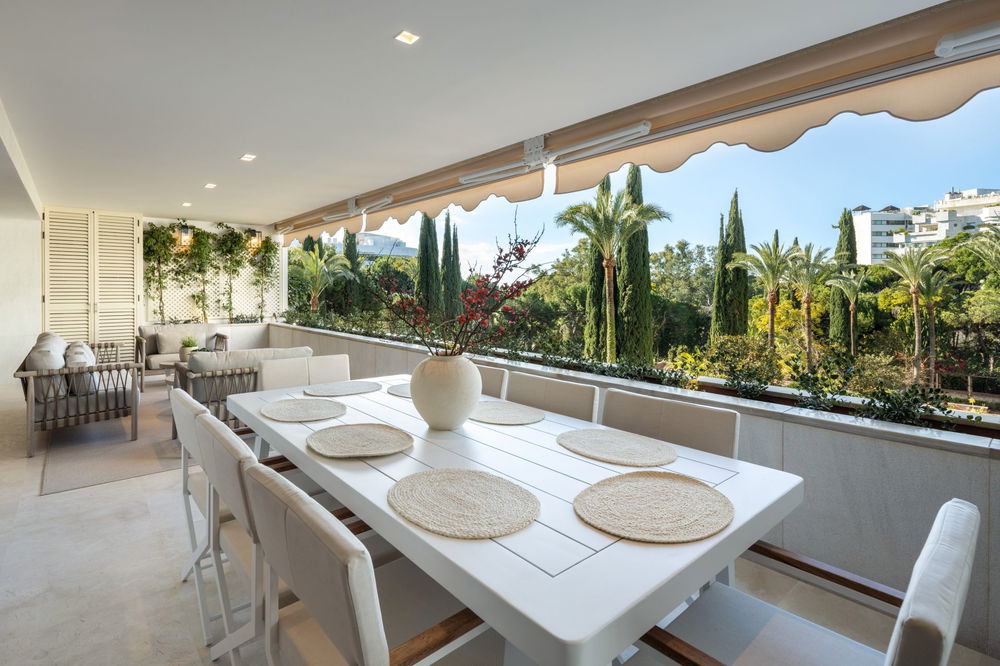 For sale: modern, spacious apartment in the heart of Marbella 1345390520