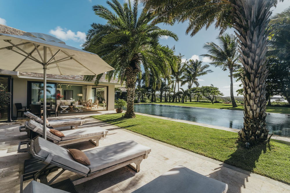 Magnificent villa with sea and golf views for sale at Anahita Golf Resort, Mauritius 1348169209