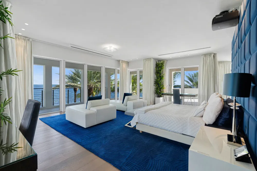 Coral Gables: An Exquisite Luxury Villa with Panoramic Ocean Views 1362434086