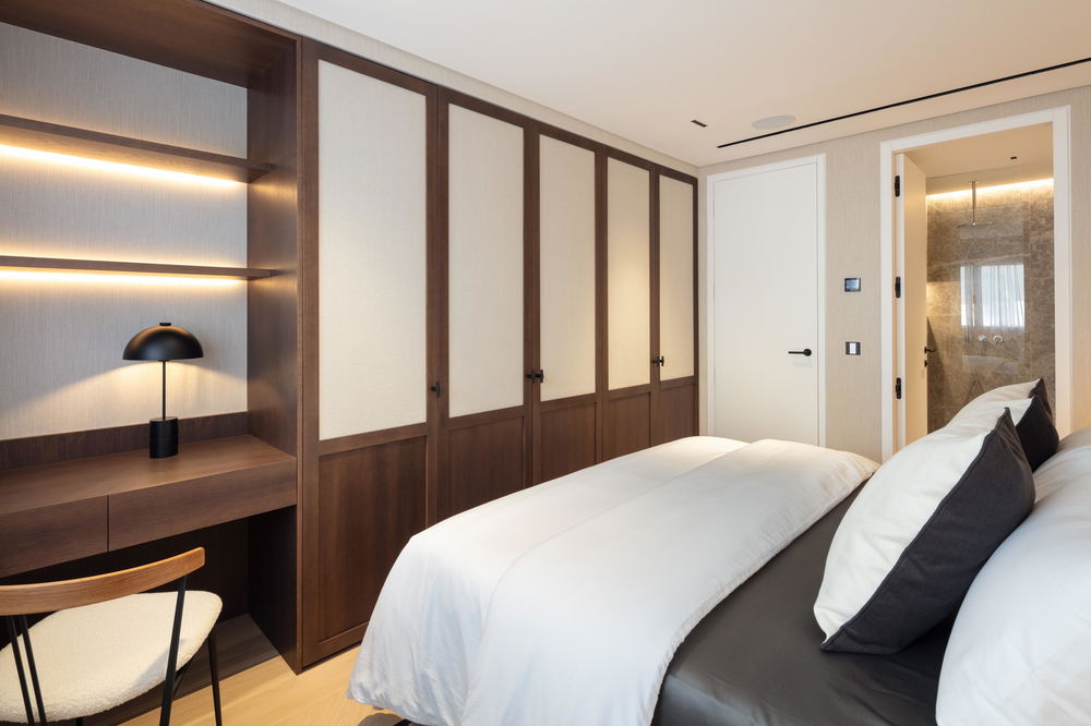 3-bedroom apartment for sale with sea view in Marbella, Golden Mile 1420242718