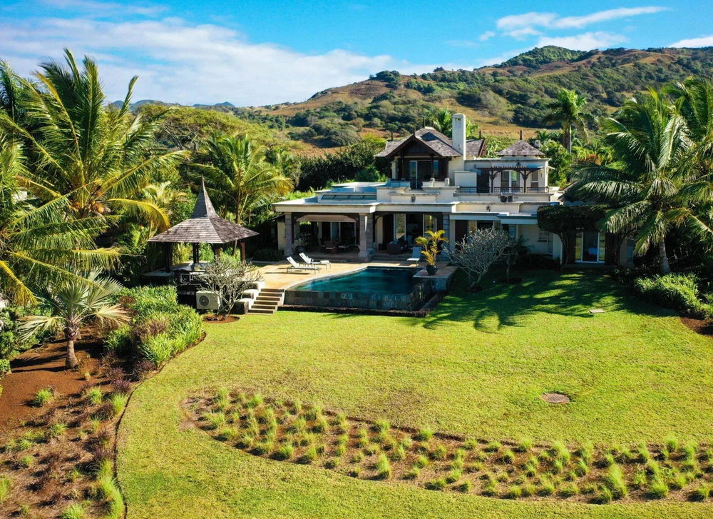 Luxury Villa with Pool & Golf View for Sale | Heritage Valriche – Bel Ombre 1454353117