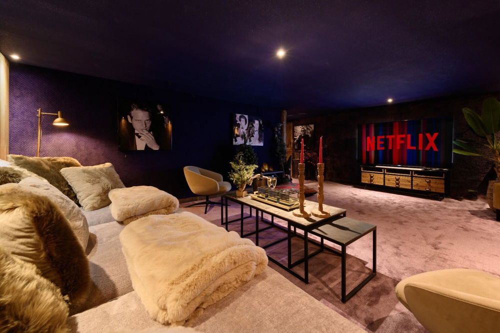 Exceptional chalet with indoor pool and home cinema in Meribel 1491351970