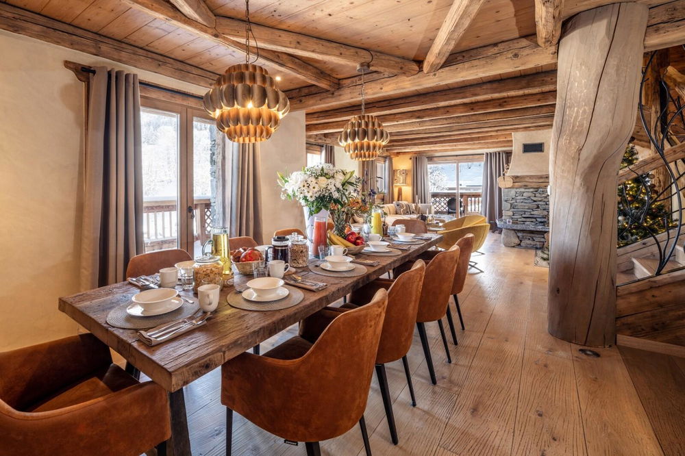 Exceptional chalet with indoor pool and home cinema in Meribel 1491351970