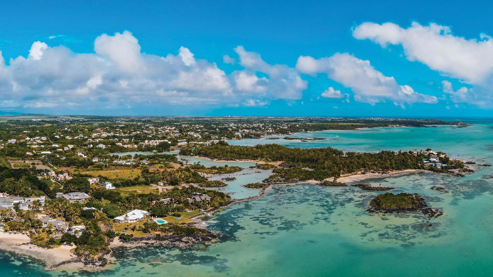 Breathtaking views and direct access to the sea: Your dream property 1503102673