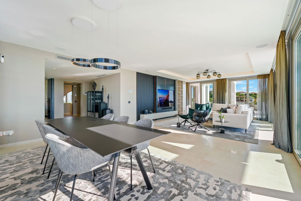 Villa in Marbella, Nueva Andalucia – 3 bed – EUR 3.15M 1543542716