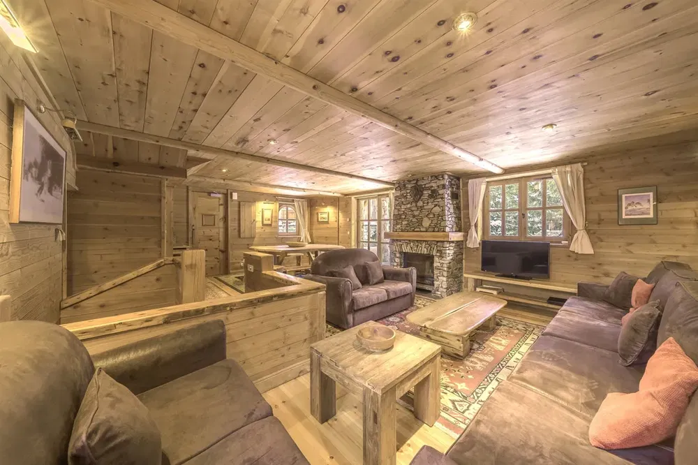 Invest in an exceptional chalet in Val d’Isère: Luxury and comfort in the heart of the Alps 1556588104