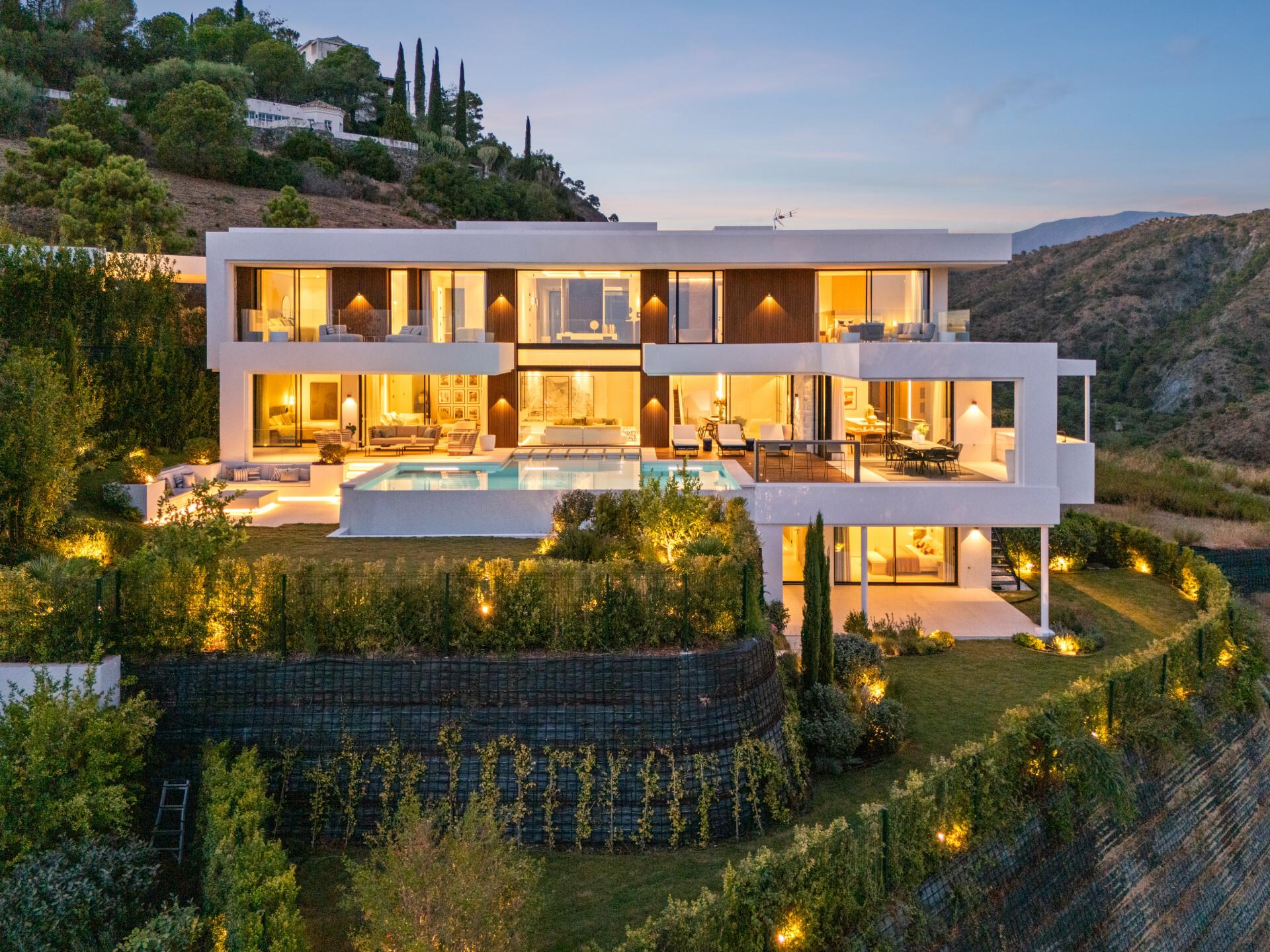 Villa for sale in Benahavis - Lomas de La Quinta | La… 156291587