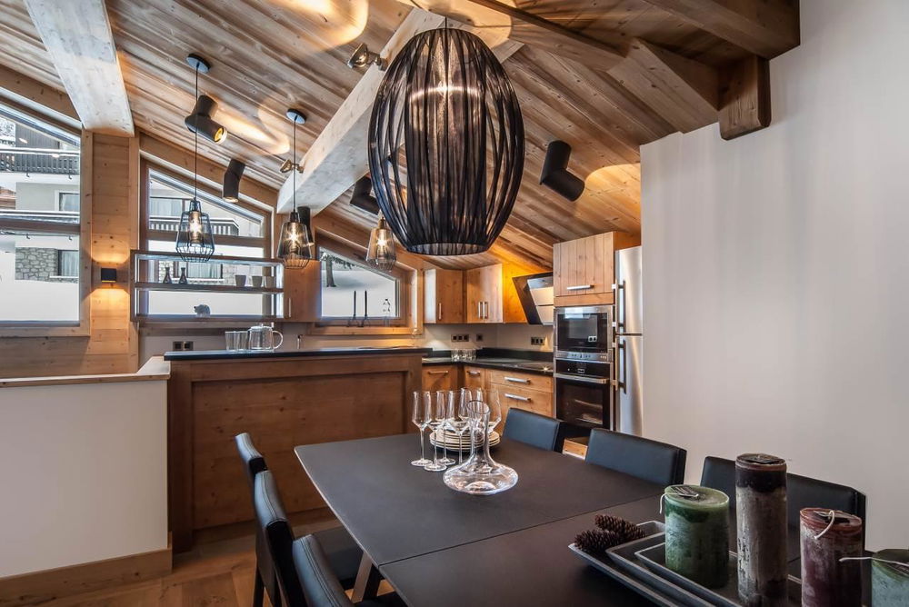 Exceptional half-chalet at Courchevel Village – Luxury, Comfort and Unique Panorama 1563882802