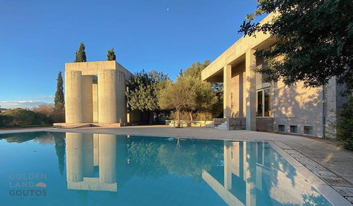 Villa Elegante Varkiza for sale in Athens 1606474125