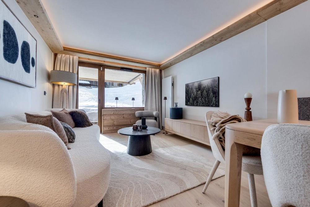 Prestige Apartment in Val d’Isère – Savoyard charm and private garden 1612921393
