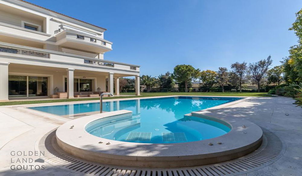 Prestigious 9-bedroom property with swimming pool and large garden for sale on the Athenian Riviera 1616133056