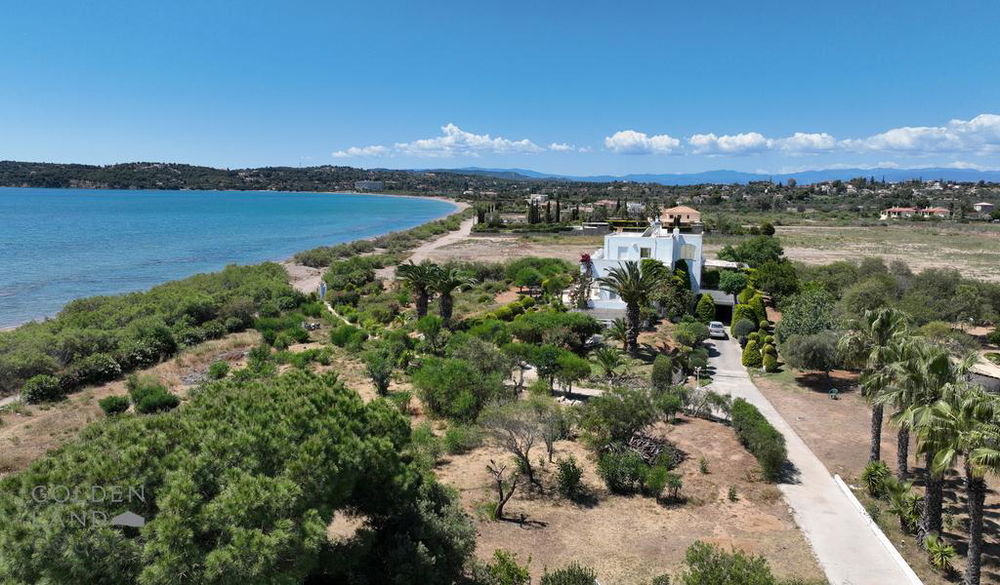 Luxury residence with swimming pool in Petrothalassa – Greece 1619576099