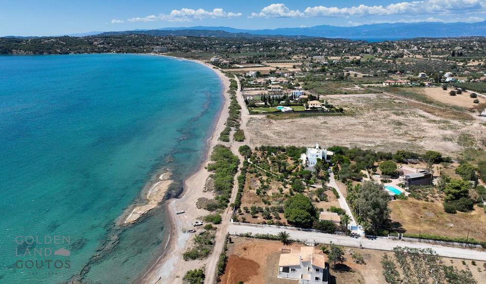 Luxury residence with swimming pool in Petrothalassa – Greece 1619576099