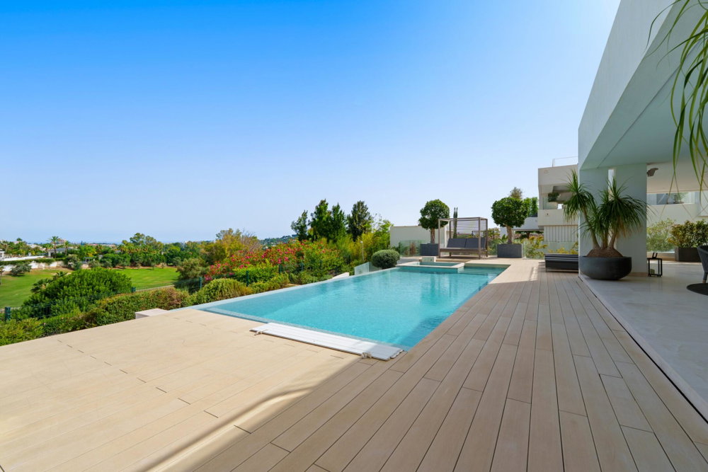 Frontline golf villa for sale in Nueva Andalucia, Marbella | Leo 21B 1638961888