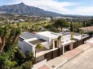 Brand-new villa for sale in Nueva Andalucia, Marbella | Alcala 70 1641453889