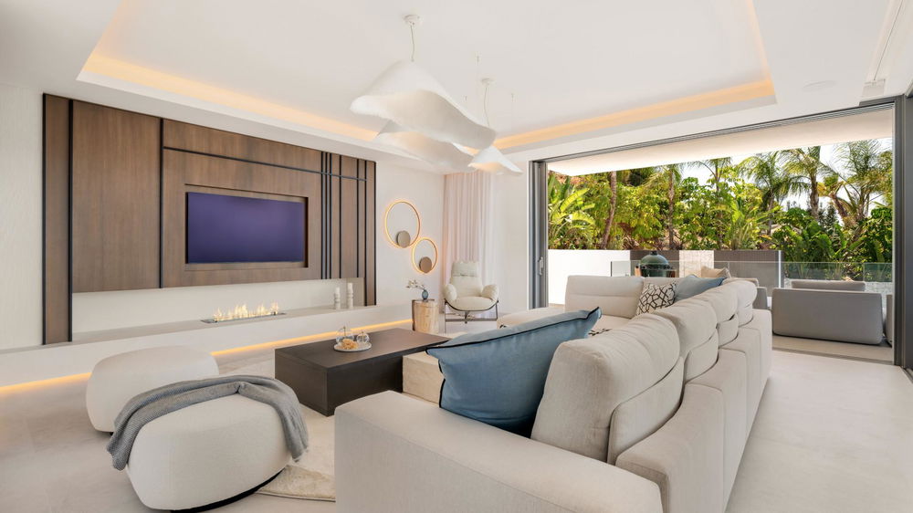 Villa in Marbella, Marbella Este – 4 bed – EUR 6.50M 1656163038