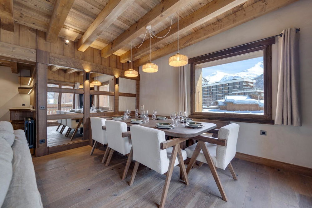 Renovated apartment with mountain views in Val d’Isère 1772736135