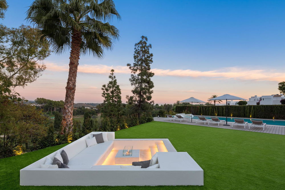 Villa in Marbella, Nueva Andalucia – 5 bed – EUR 4.50M 1792952851