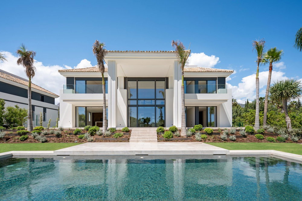Luxury villa for sale in Marbella Golden Mile, Marbella | Villa Celestia 1803814583