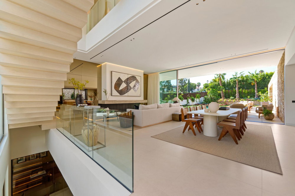 Sea-view villa for sale in Marbella Golden Mile, Marbella | Casa Cazorla 1818937607