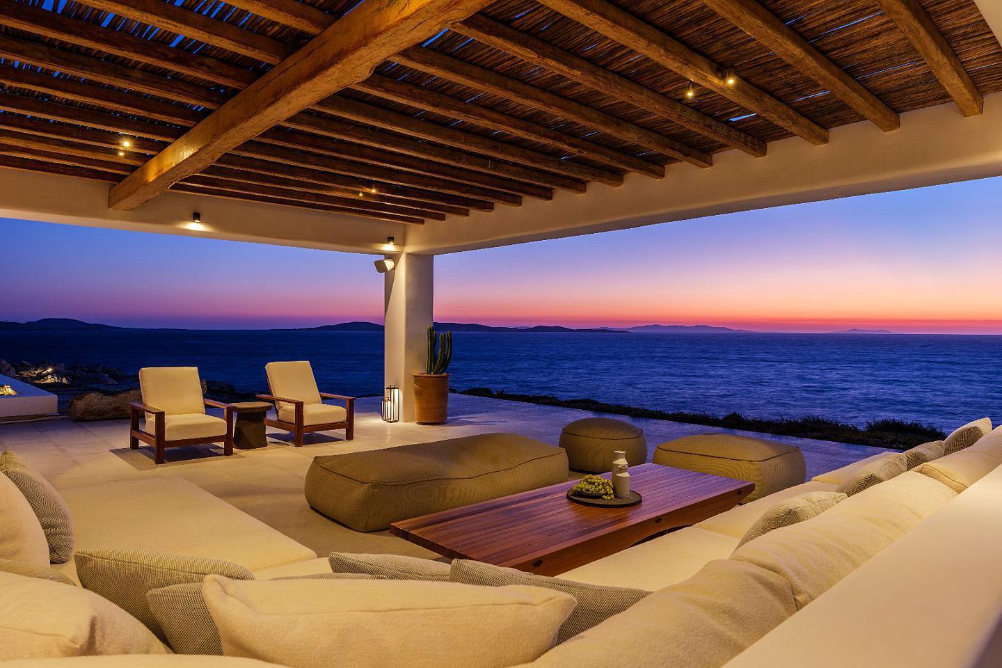 Villa for sale in Mykonos, elegance and panoramic view of the Aegean Sea 1853653692