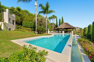 Villa for sale in Marbella – Marbella Golden Mile | El… 185984108