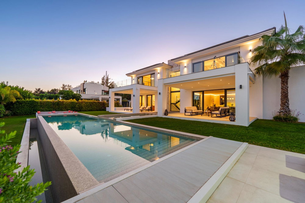 Luxury villa for sale in La Quinta, Benahavis | Villa Nova 1875026060