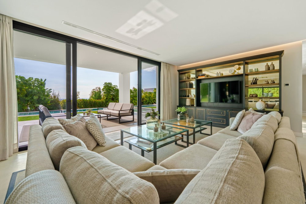 Luxury villa for sale in La Quinta, Benahavis | Villa Nova 1875026060