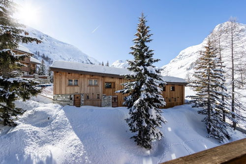 Mountain Prestige and Elegance – Exceptional chalet with sauna in Val-d’Isère 1924541154