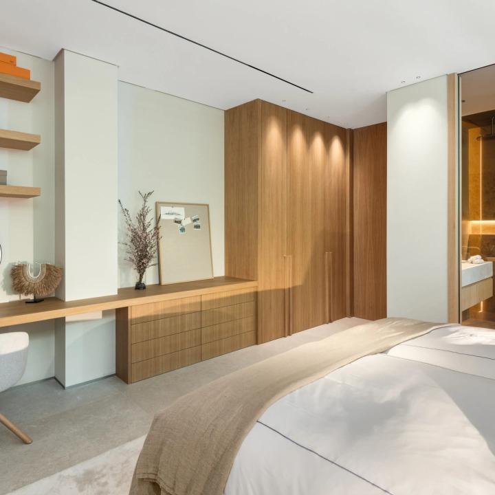 Luxury Architectural Villa for Sale | Infinity Pool, Panoramic Rooftop, Puerto Banús Nearby 1945210690