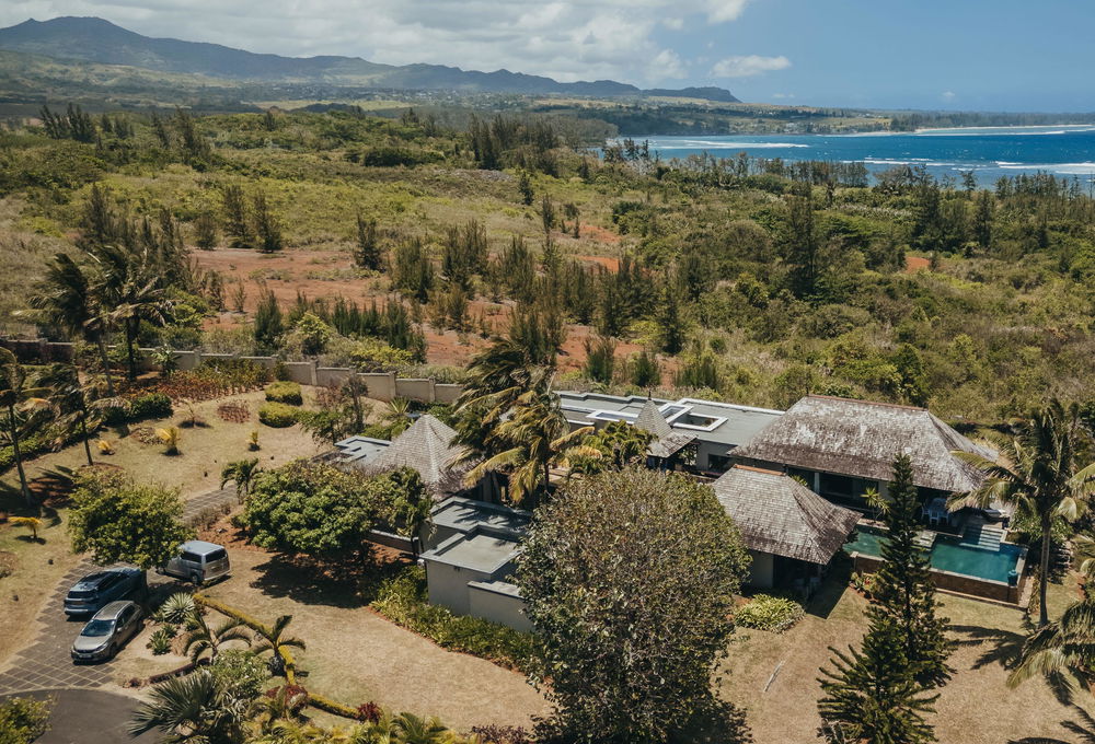 Belle Rivière Villa : 4 bedrooms with pool and sea view, Mauritius 1945863683