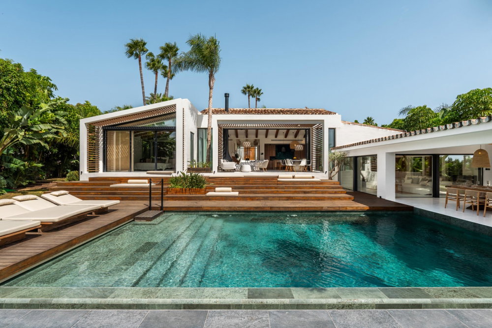 Frontline golf villa for sale in Nueva Andalucia, Marbella | Orion 53 1949872251
