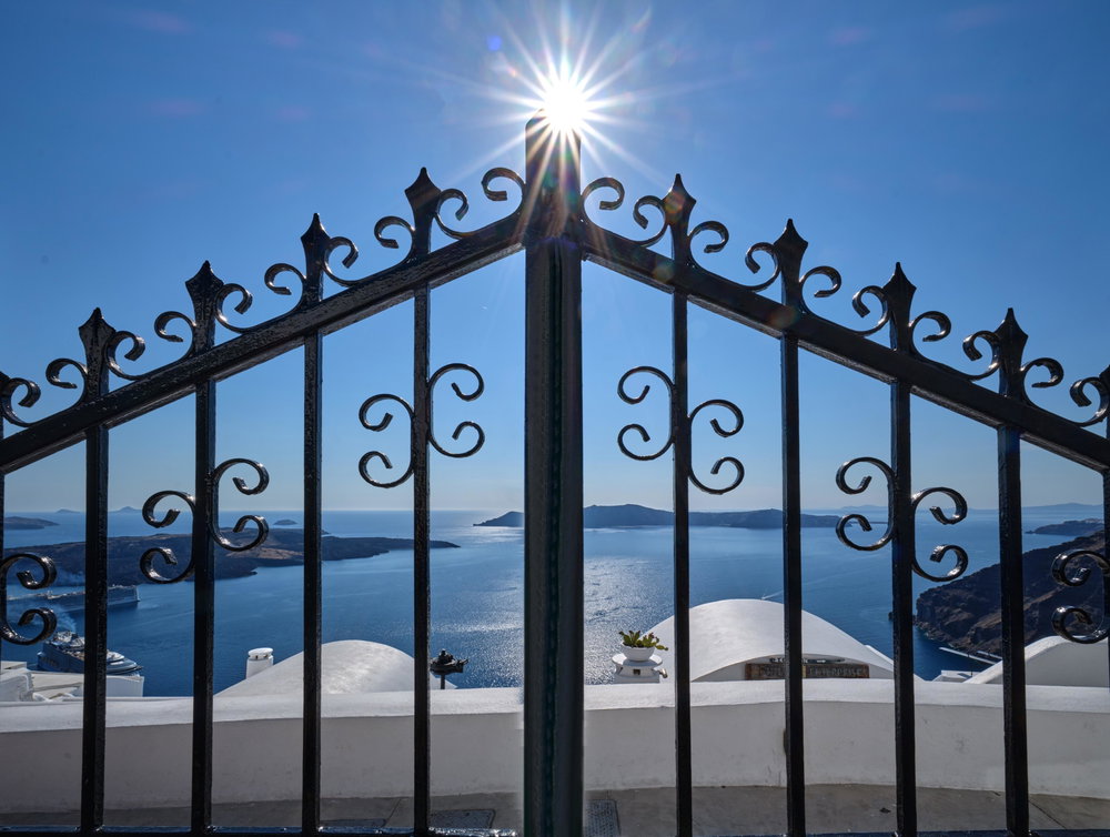 Luxury Villa in Santorini, Greece, with Caldera View and Private Jacuzzi 1959906564
