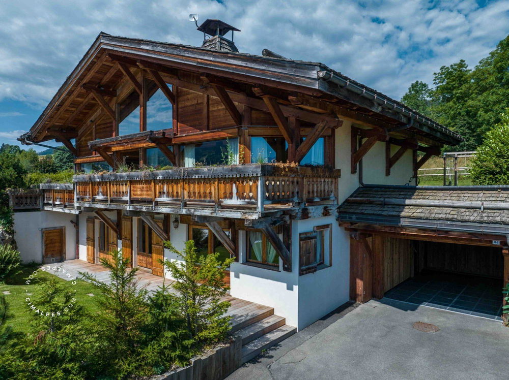 For sale: Luxury chalet with breathtaking views of Mont Blanc 1963158818