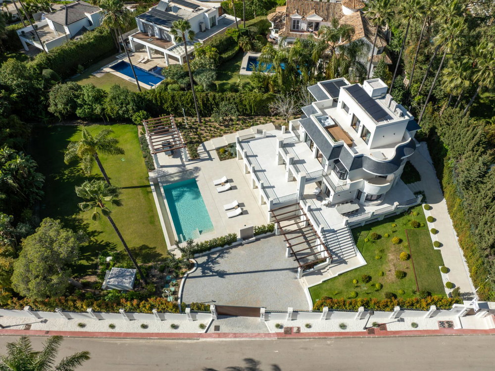 Luxury villa for sale in Nueva Andalucia, Marbella | Villa Monte Blanco 2012425414