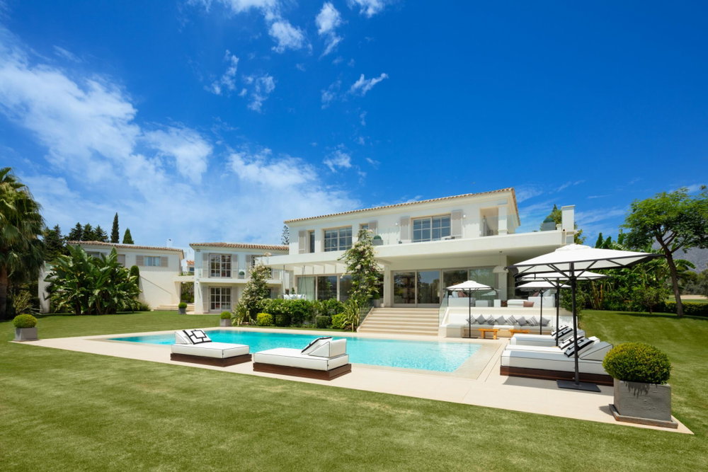 Sea-view villa for sale in Nueva Andalucia, Marbella | Aloha 40 2036397000