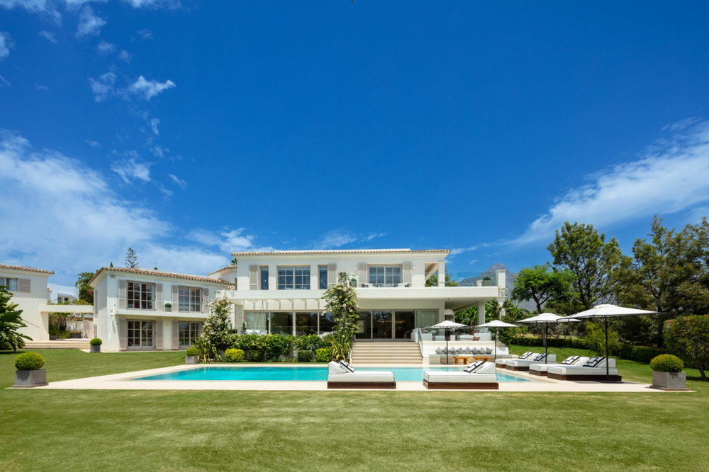 Sea-view villa for sale in Nueva Andalucia, Marbella | Aloha 40 2036397000