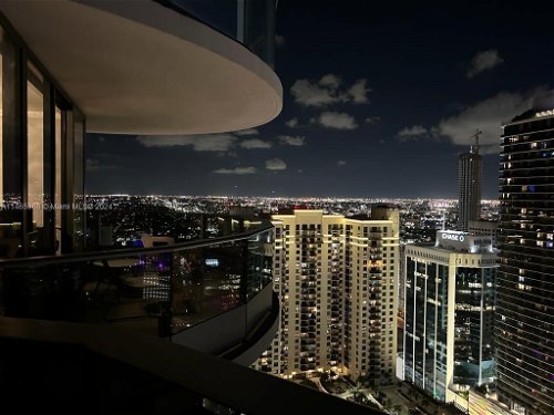 Luxury condo for sale in Brickell Flatiron, Miami 2037893928